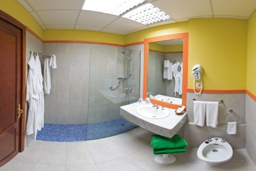 Lucana Playa del Ingles  Bilik gambar